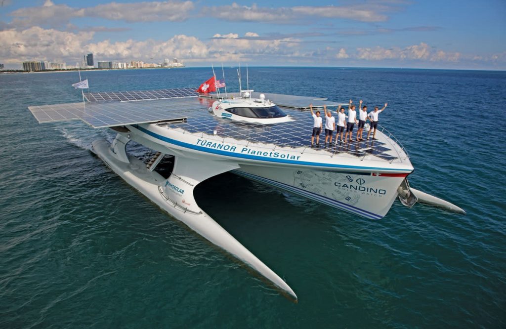 کشتی خورشیدی